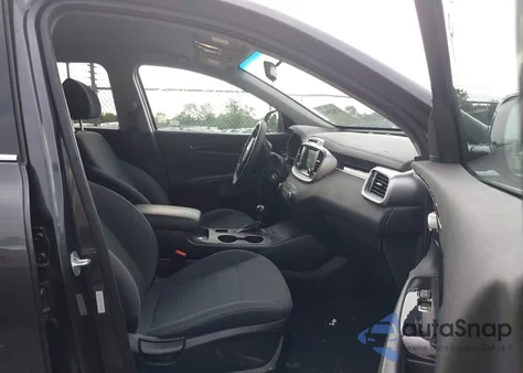 2018 Kia Sorento 2.4L Lx z USA, uszkodzony, nr VIN 5XYPG4A37JG342700